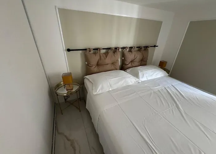 Apartment Vacanze Romane *